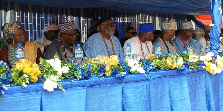 Royal Fathers, Eminent Personalities Stand By IDPIL Initiative