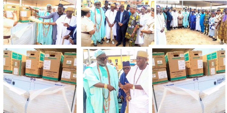 IKORODU DIVISION PEACE INITIATIVE (IDPIL) FLAGS-OFF 3RD ANNIVERSARY CELEBRATION WITH GENEROUS DONATION TO IMMIGRATION OFFICE IN  IGBOGBO