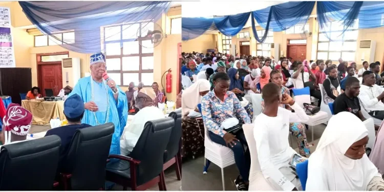 AYANGBURE OF IKORODU KINGDOM ENCOURAGES STUDENTS TO UTILISE FEDERAL GOVERNMENT’S STUDENT LOAN SCHEME